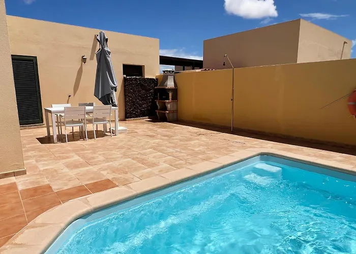 Anahi Homes Corralejo- Bicacarera 7 *