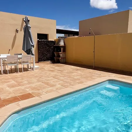 Anahi Homes Corralejo- Bicacarera 7 *